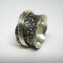Recycled Sterling and Gold Leaf Pattern Spinner Ring