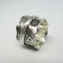 Paisley Spinner Ring in Recycled Sterling Silver