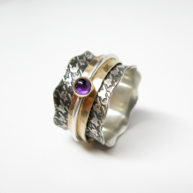 Houndstooth Spinner Ring with Amethyst