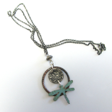 Leaf Pattern Dragonfly Necklace